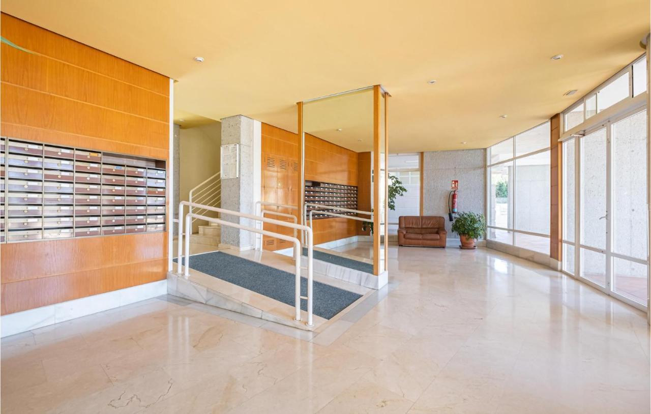 Pet Friendly In With Kitchen Apartamento